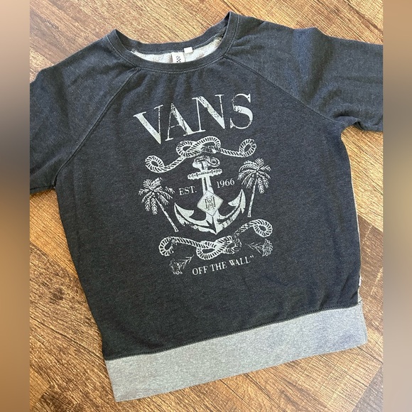 2🥑’s/$29~VANS Vintage Grey Sweatshirt~Medium - Picture 4 of 10